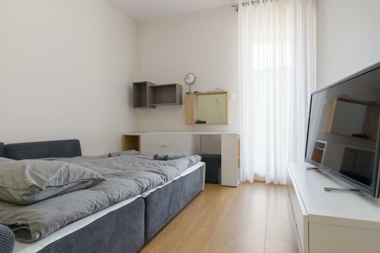 Dabrowskiego Apartment Poznan Ngoại thất bức ảnh